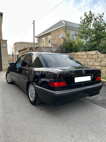Mercedes C 180-8