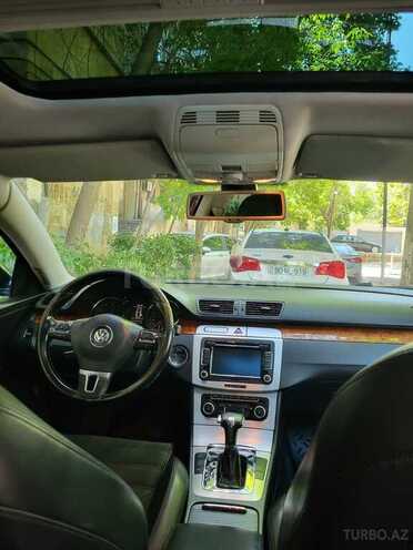 Volkswagen Passat-8