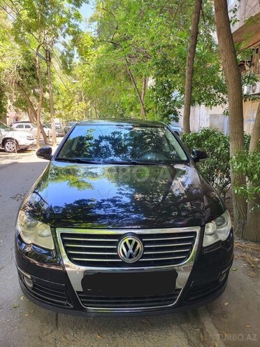 Volkswagen Passat-1