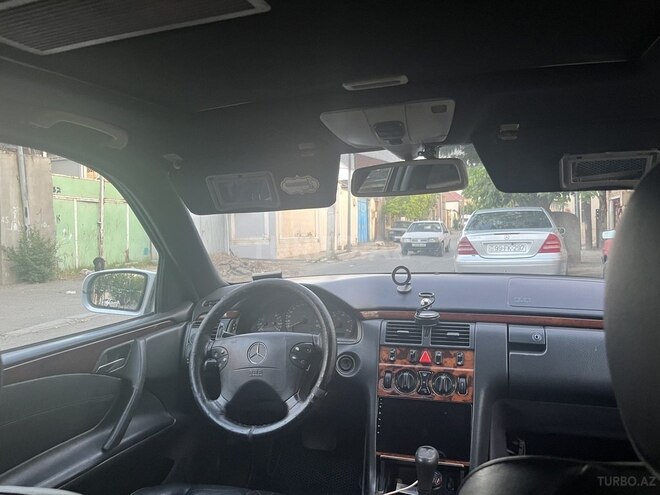 Mercedes E 220 d 2000, 255 km - 2.2 l - Gəncə