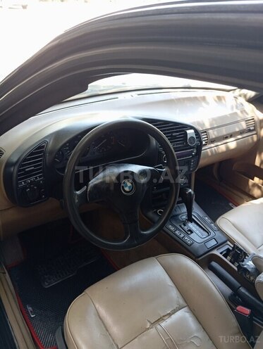 BMW 318 1997, 246,000 km - 1.8 l - Sumqayıt