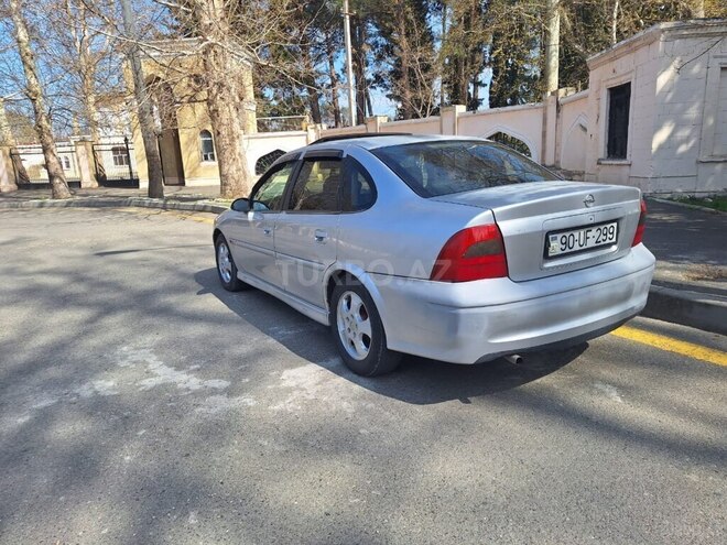 Opel Vectra-3