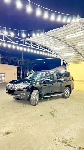 Toyota Land Cruiser Prado-19