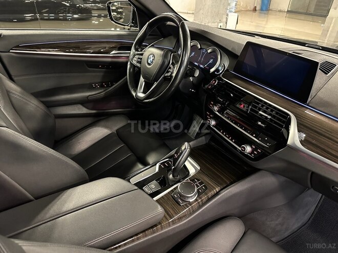 BMW 530-13