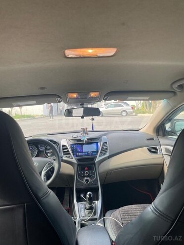 Hyundai Elantra 2015, 209,215 km - 1.8 л - Bakı