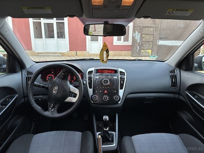 Kia  2010, 220,850 km - 1.6 l - Bakı
