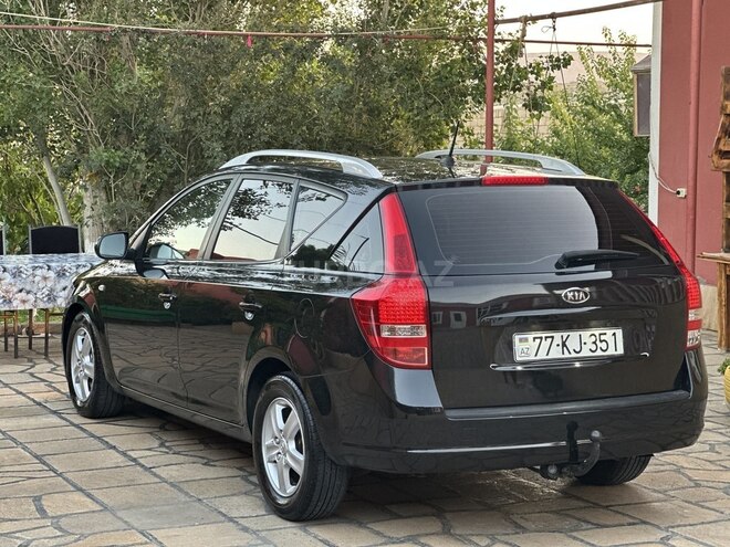 Kia  2010, 220,850 km - 1.6 l - Bakı