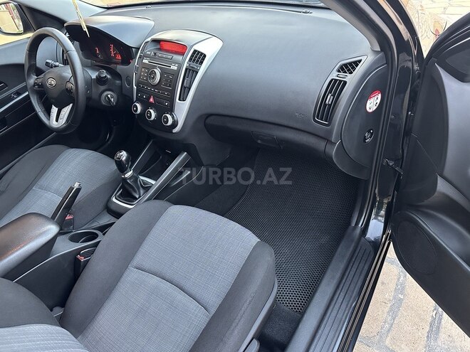 Kia  2010, 220,850 km - 1.6 l - Bakı