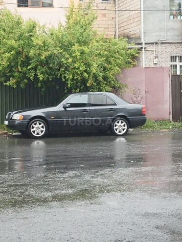 Mercedes C 180-3