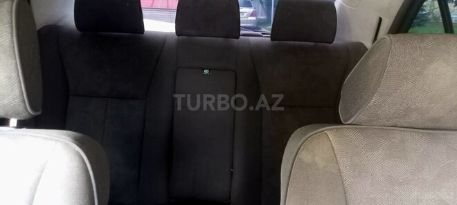 Mercedes E 240 1999, 450,000 km - 2.4 l - Qusar