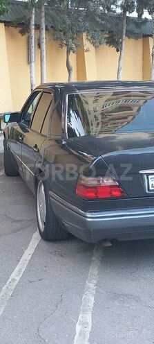 Mercedes E 220 1994, 503,000 km - 2.2 l - Bakı