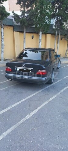 Mercedes E 220 1994, 503,000 km - 2.2 l - Bakı