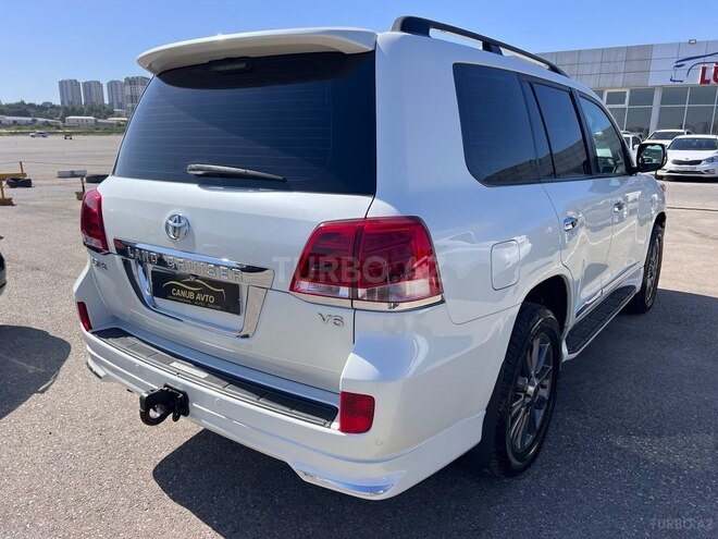 Toyota Land Cruiser-5