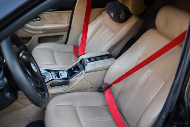 BMW 525 2002, 350,000 km - 2.5 л - Bakı
