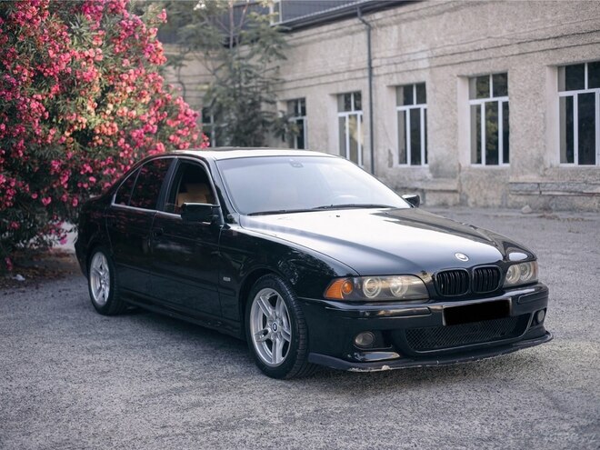 BMW 525 2002, 350,000 km - 2.5 л - Bakı
