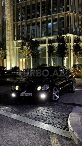 Mercedes E 280-5