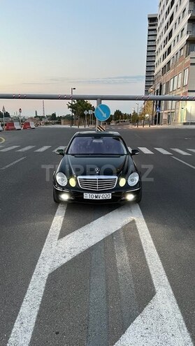 Mercedes E 280-6