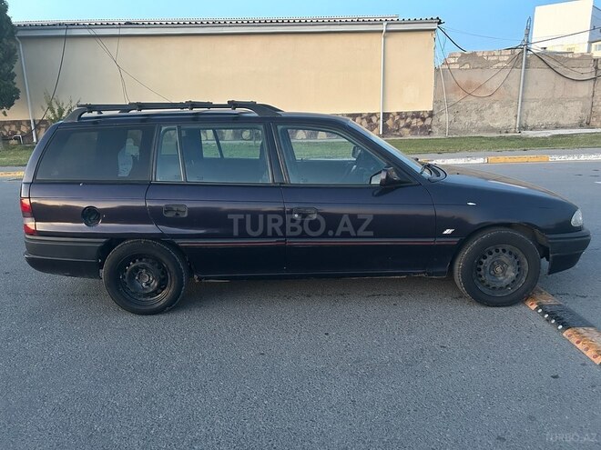 Opel Astra 1994, 222,463 km - 1.8 l - Sumqayıt