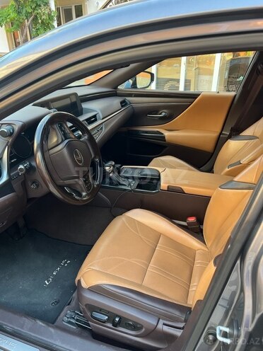 Lexus ES 250 2020, 14,355 km - 2.5 л - Tovuz