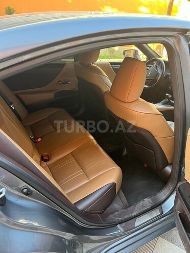 Lexus ES 250 2020, 14,355 km - 2.5 л - Tovuz