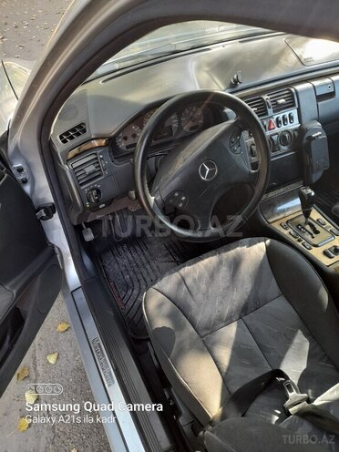 Mercedes C 270 2001, 273,698 km - 2.7 l - Qəbələ