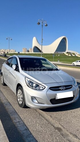 Hyundai Accent 2015, 130,000 km - 1.4 l - Bakı
