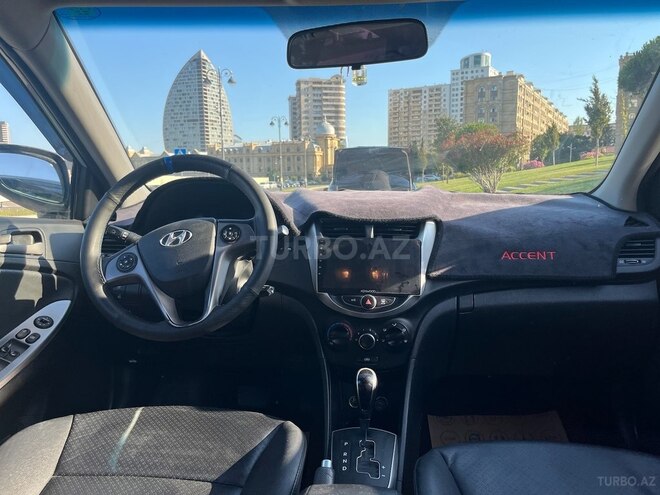 Hyundai Accent 2015, 130,000 km - 1.4 l - Bakı