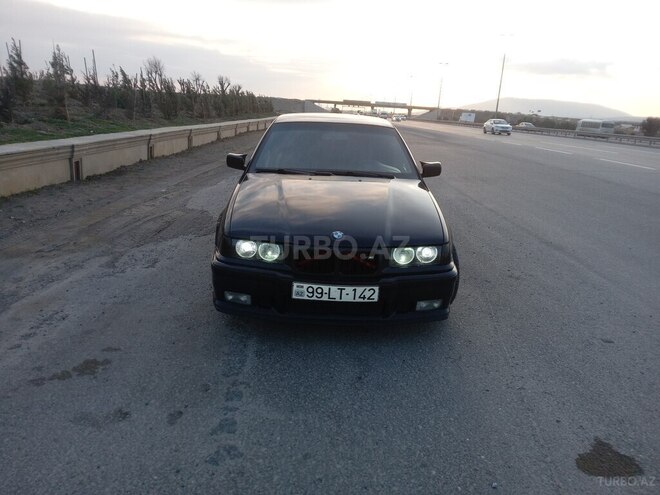 BMW 320 1992, 352,000 km - 2.0 l - Bakı
