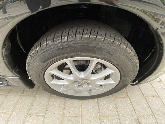 Toyota Corolla 2006, 324,000 km - 1.4 l - Bakı
