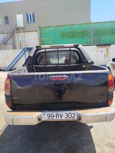 Mitsubishi L200 2011, 342,000 km - 2.5 l - Bakı