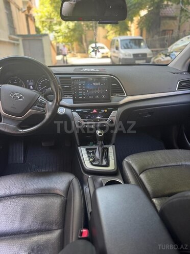 Hyundai Avante 2015, 190,000 km - 1.6 l - Bakı