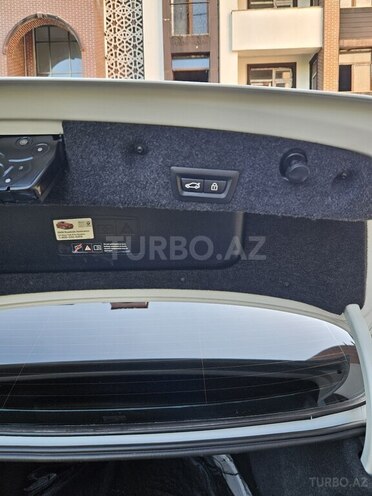 BMW 528 2013, 229,000 km - 2.0 l - Zaqatala