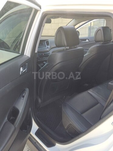 Hyundai Tucson-8