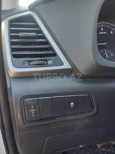 Hyundai Tucson-10