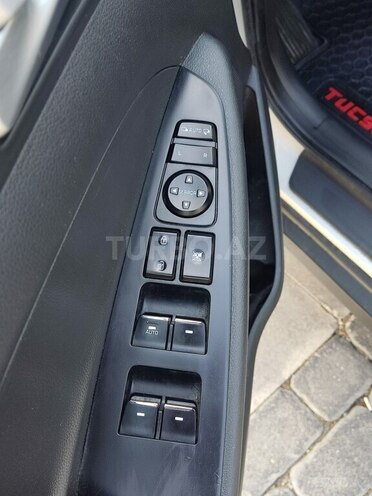 Hyundai Tucson-17