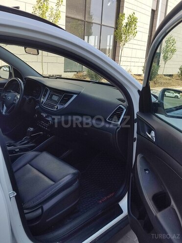 Hyundai Tucson-16
