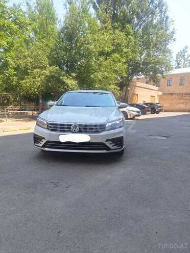 Volkswagen Passat (North America) 2016, 226,000 km - 1.8 л - Bakı