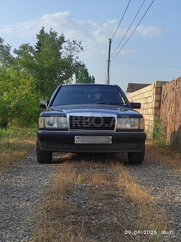Mercedes 190 1992, 400,000 km - 1.8 л - Şirvan