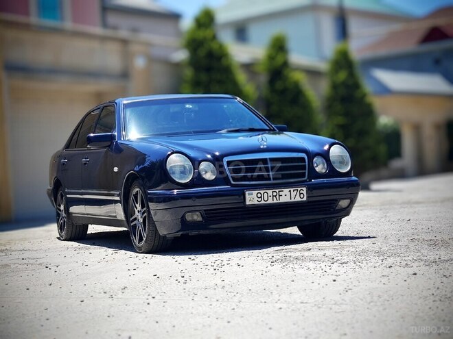 Mercedes E 240 1999, 450,000 km - 2.4 l - Bakı