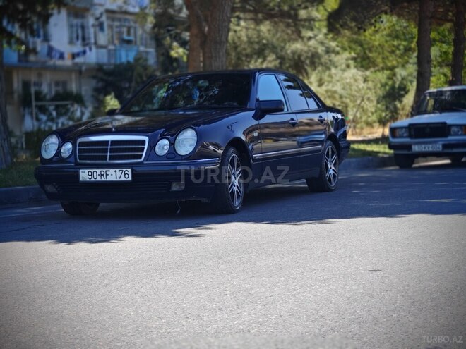 Mercedes E 240 1999, 450,000 km - 2.4 l - Bakı
