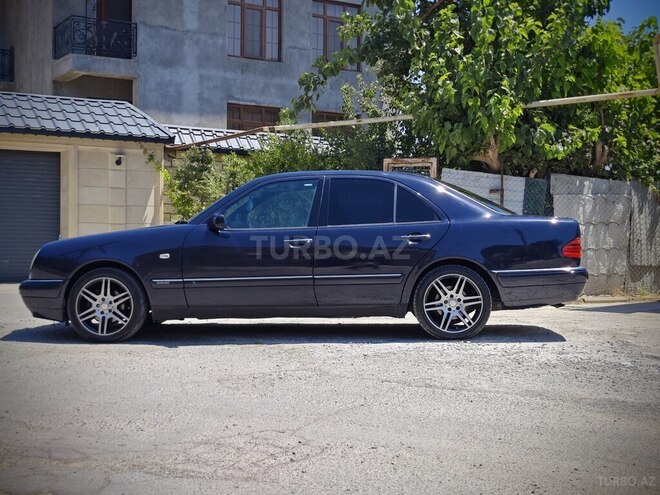 Mercedes E 240 1999, 450,000 km - 2.4 l - Bakı