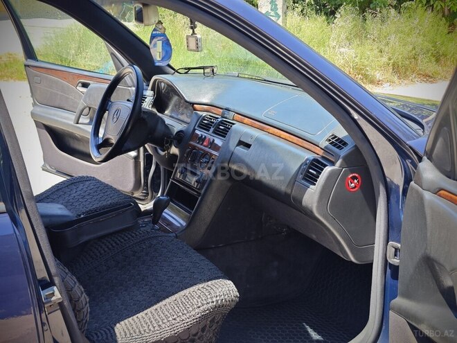 Mercedes E 240 1999, 450,000 km - 2.4 l - Bakı