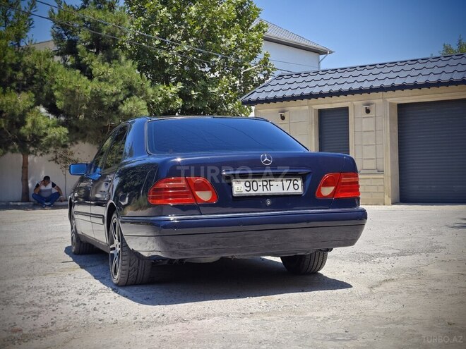 Mercedes E 240 1999, 450,000 km - 2.4 l - Bakı