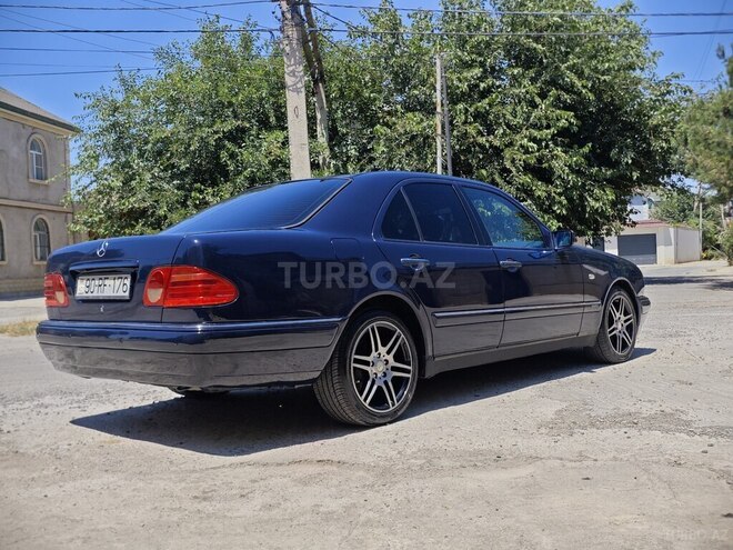 Mercedes E 240 1999, 450,000 km - 2.4 l - Bakı