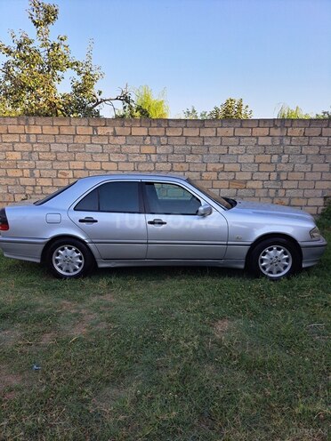 Mercedes C 180 1998, 377,570 km - 1.8 л - Göyçay