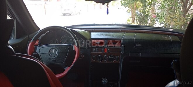 Mercedes C 220 1995, 612,506 km - 2.2 l - Beyləqan