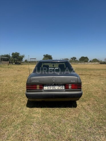 Mercedes 190 1992, 125,000 km - 2.0 л - Bakı