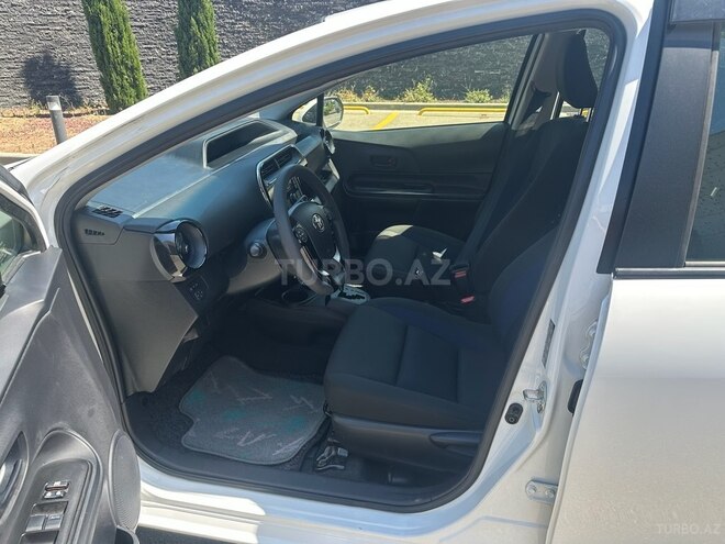 Toyota Aqua 2020, 135,000 km - 1.5 l - Bakı