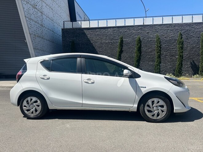 Toyota Aqua 2020, 135,000 km - 1.5 l - Bakı