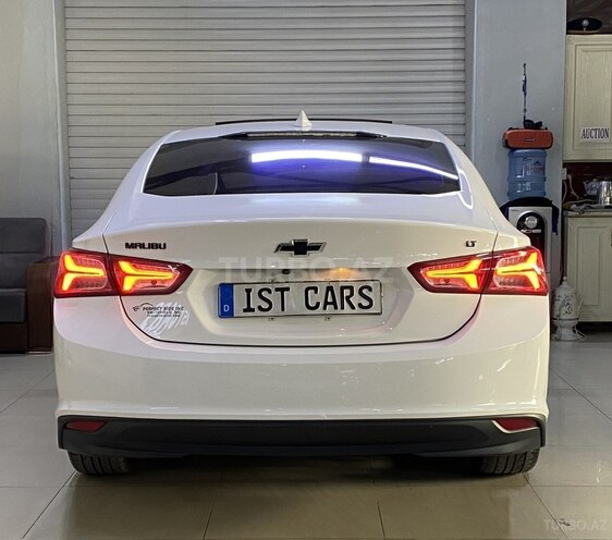 Chevrolet Malibu-8